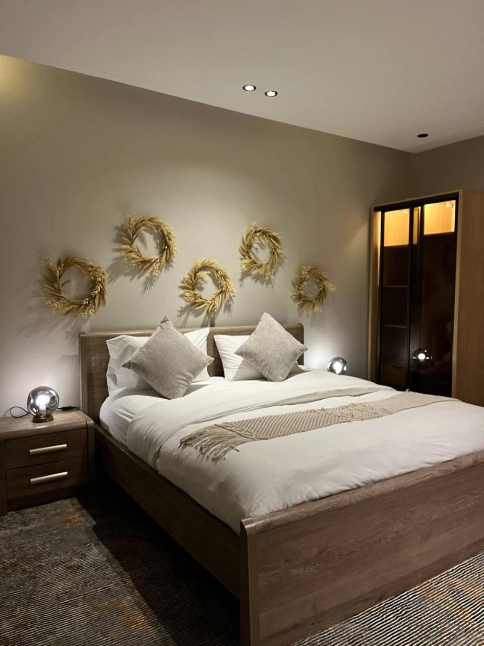 Apartment شقة فندقية غرفة وصالة راقية Riyadh